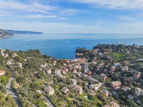 Cloud, Sky, Water, Building, Property, Azure, Blue, Tree, Plant, Body Of Water