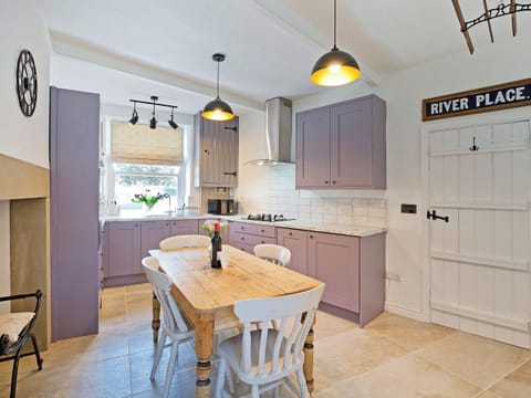 Modern style kitchen/dining room | Duck Cottage, Gargrave