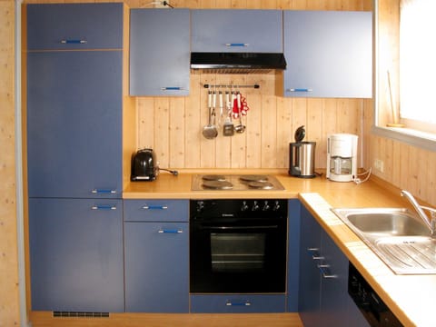 Kitchen, Room, Countertop, Cabinetry, Property, Furniture, Major Appliance, Home Appliance, Interior Design, Cupboard