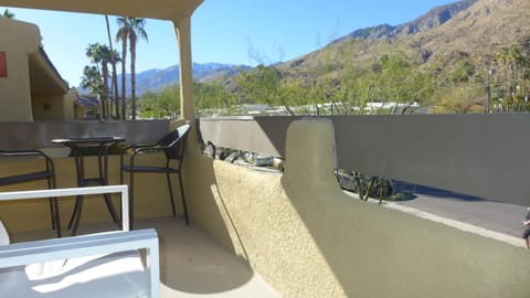 Front wrap-around balcony with sweeping mountain views