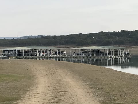 Additional docks on site (20-75ft w/lifts) can be rented overnight.