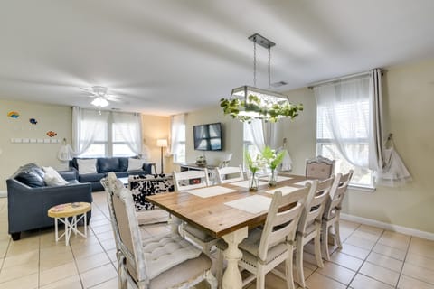 Dining Space | Dishware/Flatware