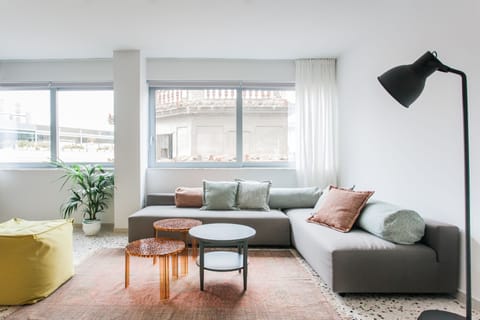 Living area | Flat-screen TV, fireplace