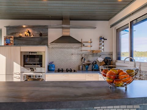 Property, Building, Wood, Interior Design, Window, Living Room, Flooring, Floor, Shelving, Real Estate