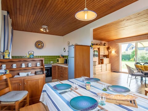 Furniture, Table, Property, Wood, Chair, Interior Design, Floor, Flooring, Hardwood, Window