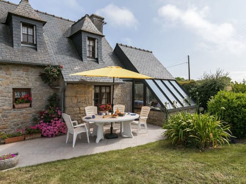 Plant, Sky, Cloud, Property, Table, Window, Furniture, Building, Flowerpot, Chair