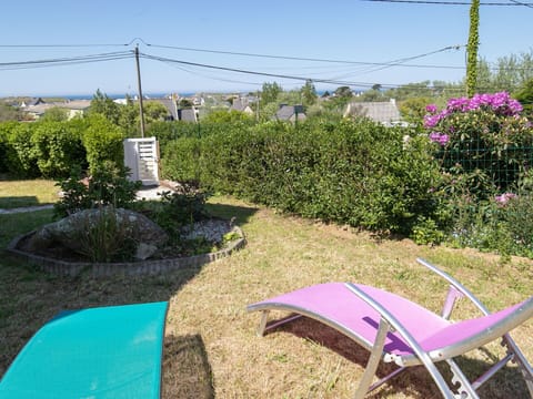 Shrub, Garden, Furniture, Outdoor Furniture, Shade, Chair, Landscaping, Backyard, Yard