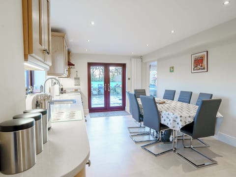 Kitchen/diner | Adamsons Barn, Inglewhite, near Longridge