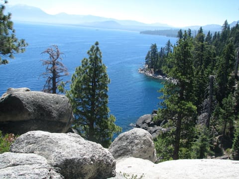 Rubicon Hiking Trail: Trailhead at DL Bliss Park