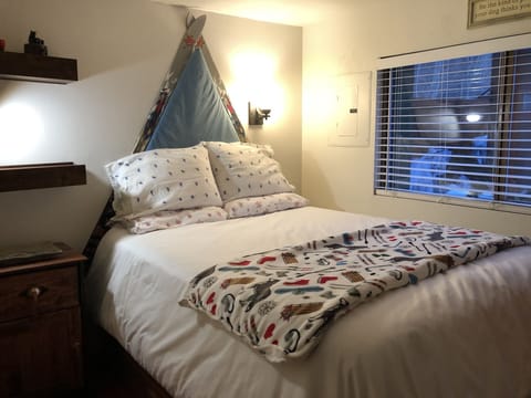 BEDROOM #2 - BEDROOMS HAVE SOFT FLANNEL SHEETS AND COZY GOOSE DOWN COMFORTERS!