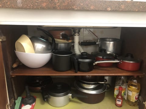 Microwave, coffee/tea maker, cookware/dishes/utensils