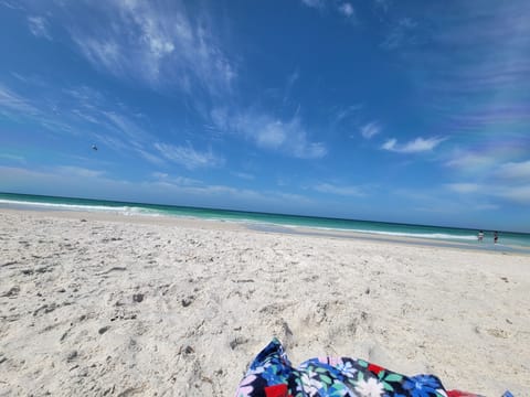 Beach nearby, sun loungers, beach towels