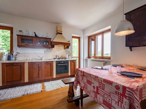 Cabinetry, Furniture, Countertop, Kitchen, Wood, Window, Interior Design, Lighting, Flooring, Drawer