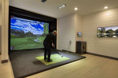 This $45,000 golf simulator uses infrared technology and high-speed cameras to accurately show your club speed, ball spin & distance, etc.