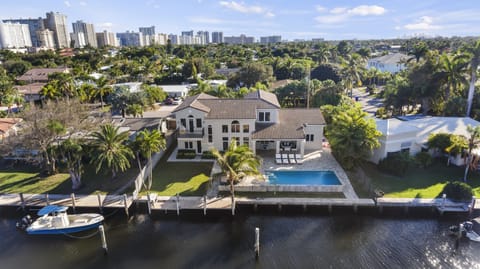 90’ waterfront dockage