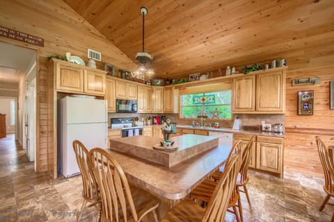 Island breakfast bar.