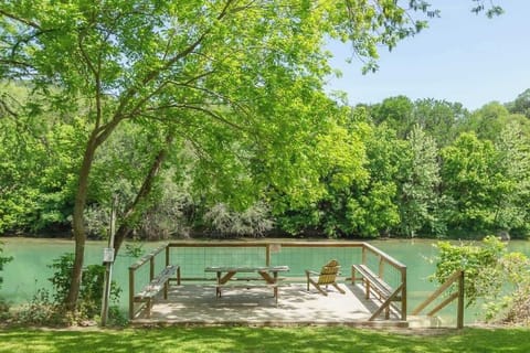 Great fishing from the deck, launching your tubes for a great ride on the Guadalupe, or just relaxing as you watch the ducks and tubers go by.