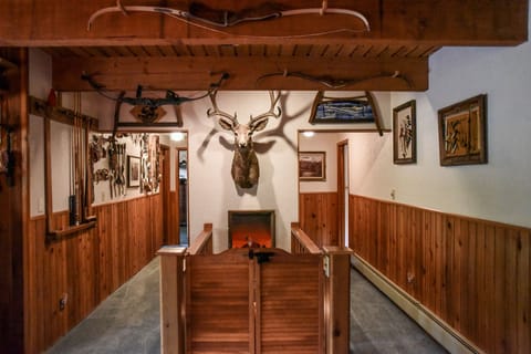 Hallways leading to bedrooms, 2 guest rooms on the left and master on the right