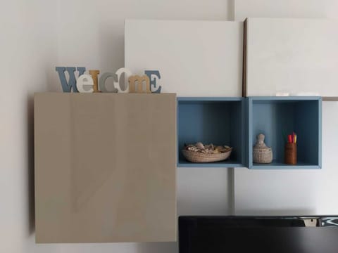 Private kitchen | Fridge, microwave, oven, stovetop