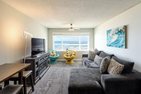 Welcome to Unit 316, Finders Keepers