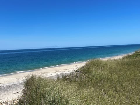 Beach nearby, sun loungers, beach towels