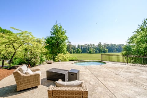 relax enjoy indoor/outdoor living 