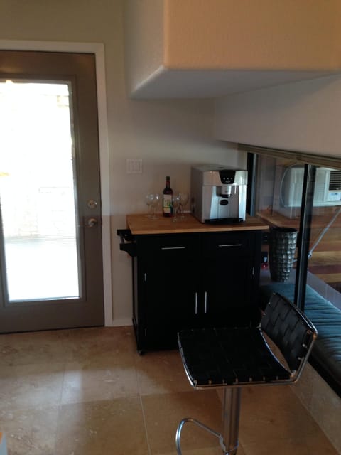 Entry with Portable Bar, coffee and ice maker