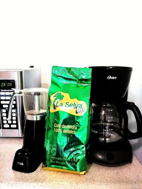 Kit de cafe para que te sientas como en casa, reserva ya!