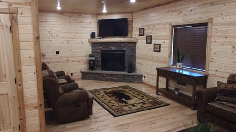 Smart TV, fireplace, video games, stereo