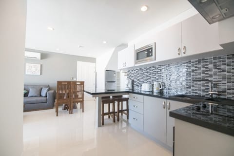 3BR Seaview Penthouse Private pool (503)