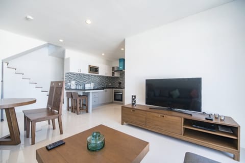 3BR Seaview Penthouse Private pool (503)