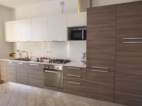 Cabinetry, Tap, Countertop, Furniture, Building, Property, Sink, Kitchen Sink, Drawer, Kitchen