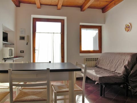 Table, Furniture, Window, Building, Property, Wood, Shade, House, Architecture