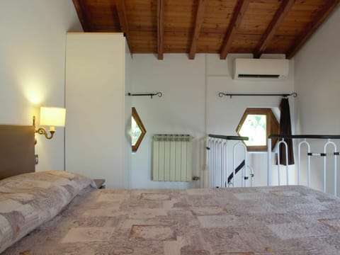 Building, Property, Wood, Interior Design, House, Floor, Flooring, Beam, Hardwood, Shade