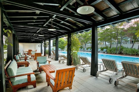 Indoor pool, outdoor pool