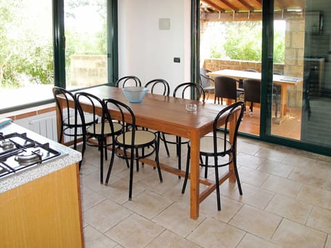 Property, Room, Table, Furniture, Floor, Tile, Building, Real Estate, Flooring, Kitchen & Dining Room Table