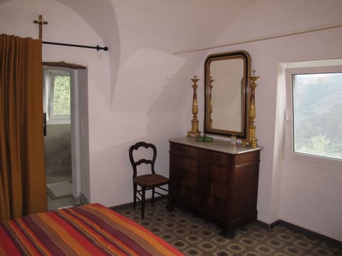 Furniture, Building, Cabinetry, Mirror, Window, Picture Frame, Wood, Drawer, Comfort, Interior Design