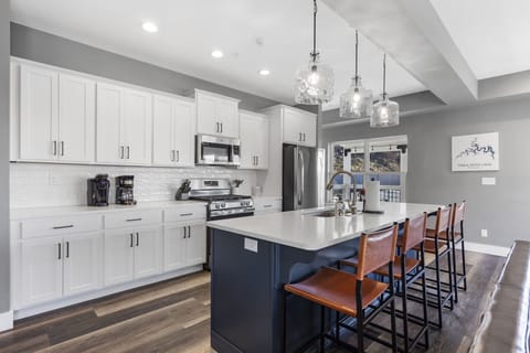 Fully stocked kitchen for your use!