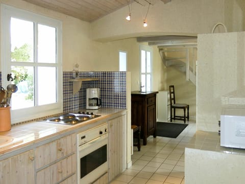 Private kitchen | Microwave, oven, dishwasher