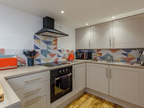 Kitchen | Cobbler’s Cottage, Glendale