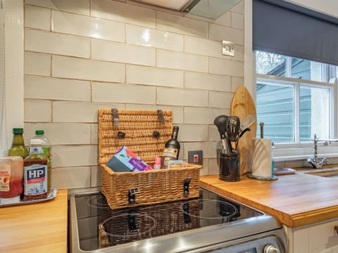 Kitchen/diner | Barjols Cottage - Mill Hill and Barjols Holidays, Lamington, near Biggar