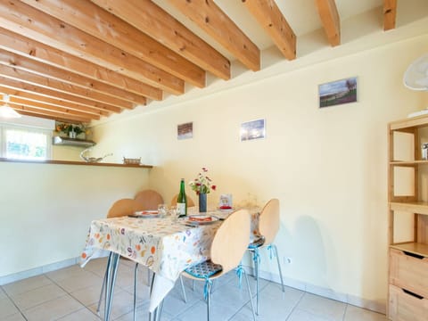 Furniture, Table, Wood, Chair, Interior Design, Architecture, Flooring, Shelf, Floor, Building