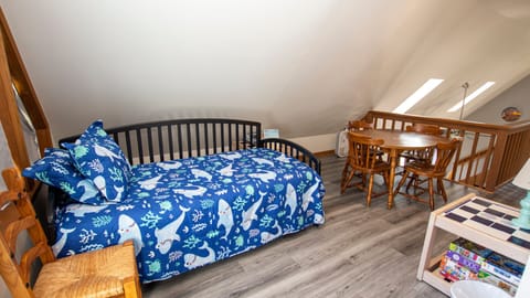 4 bedrooms, iron/ironing board, travel crib, free WiFi