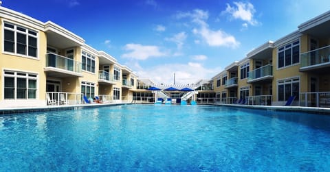 Indoor pool, outdoor pool