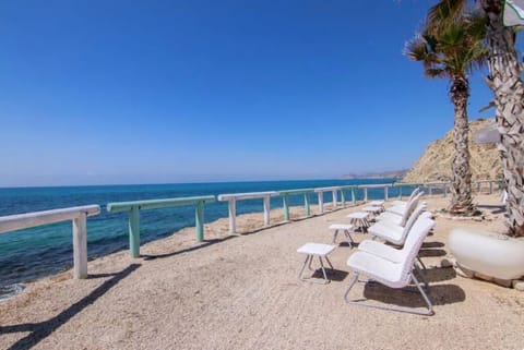 Beach nearby, beach towels