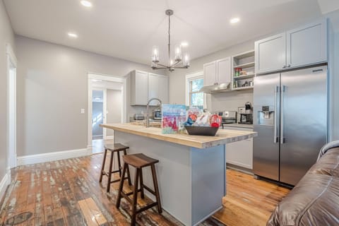 Open space, sharp knives, and no mystery drawers.