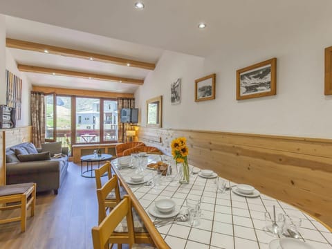 Property, Room, Interior Design, Building, Real Estate, Furniture, Yellow, Ceiling, Floor, Table