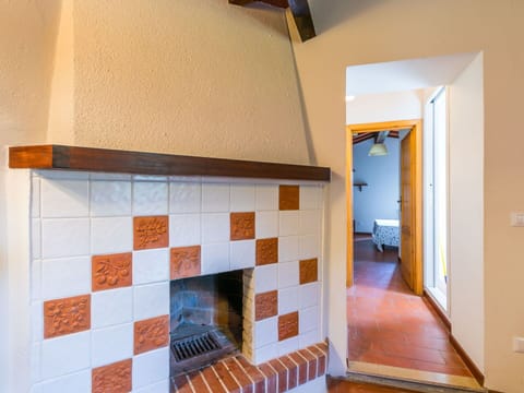 Property, Furniture, Wood, Paint, Orange, Interior Design, Flooring, Building, Door, Floor