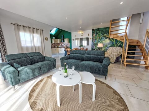 Furniture, Interior Design, Couch, Flooring, Living Room, Floor, Home, Room, Ceiling, Apartment