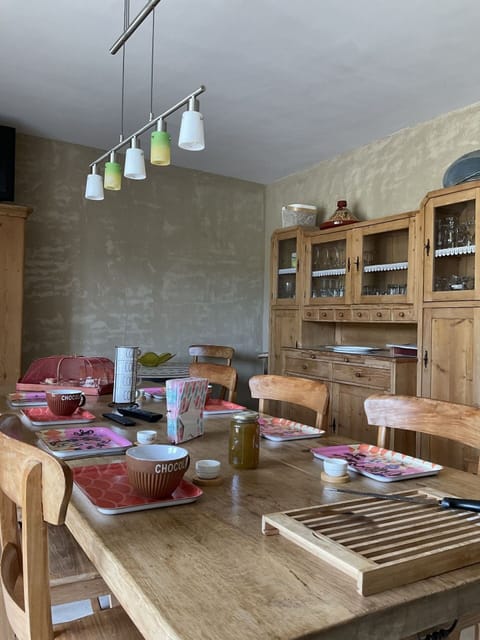 Property, Building, Wood, Interior Design, Architecture, Floor, Flooring, Urban Design, Wall, Shelving